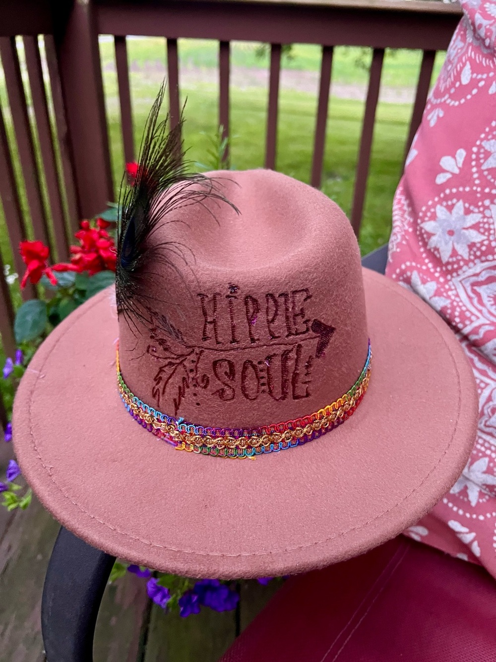 HAND BURNED BROWN FELT RANCHER HAT with FEATHER TRIM - Picture 11 of 13